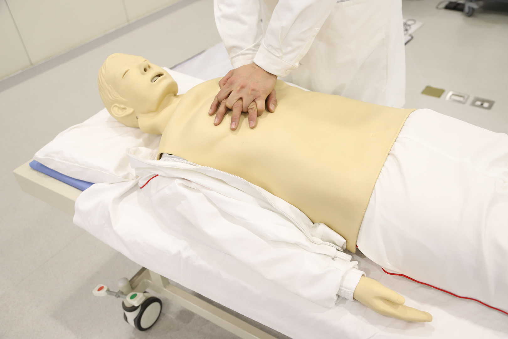 Interactive CPR Training & Assessment Simulator