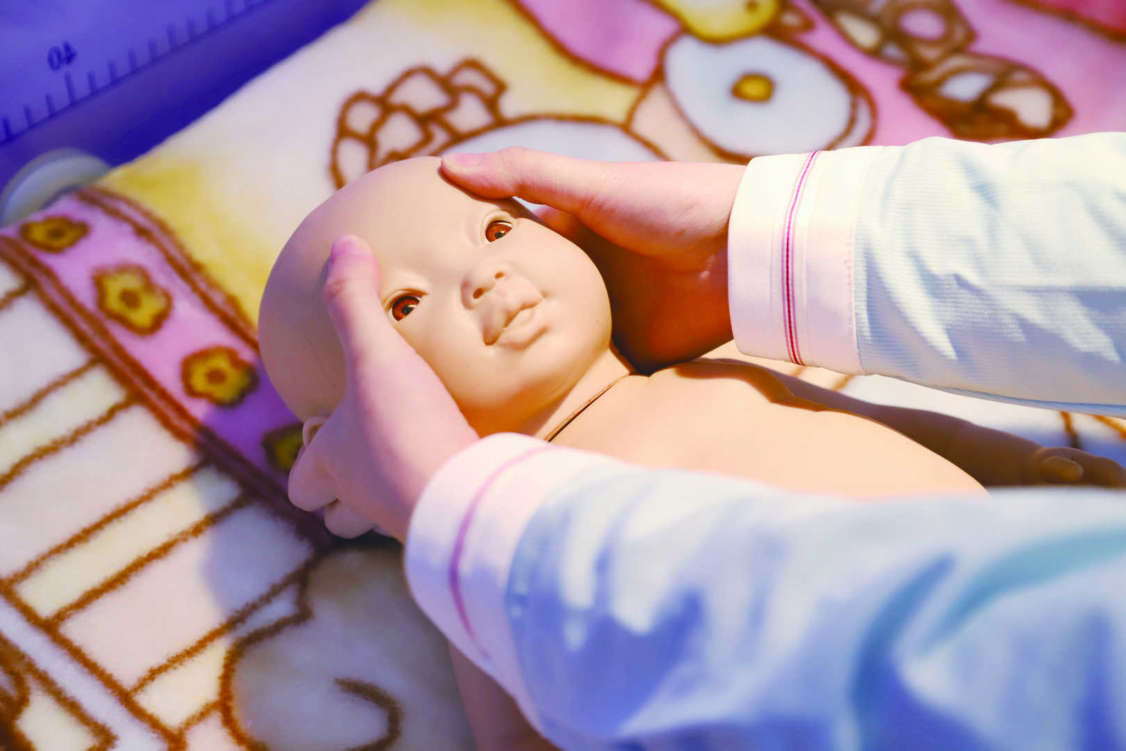 Intelligent Baby for Touching Training